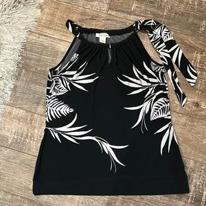 EUC WHBM Sz M cool fabric body skimming top